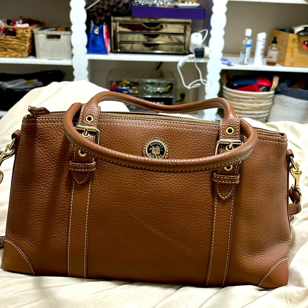 Dooney and Bourke Leather Satchel Camel Color Handbag/ Detachable Strap